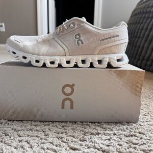 On Cloud Women’s Cream Athletic Shoes